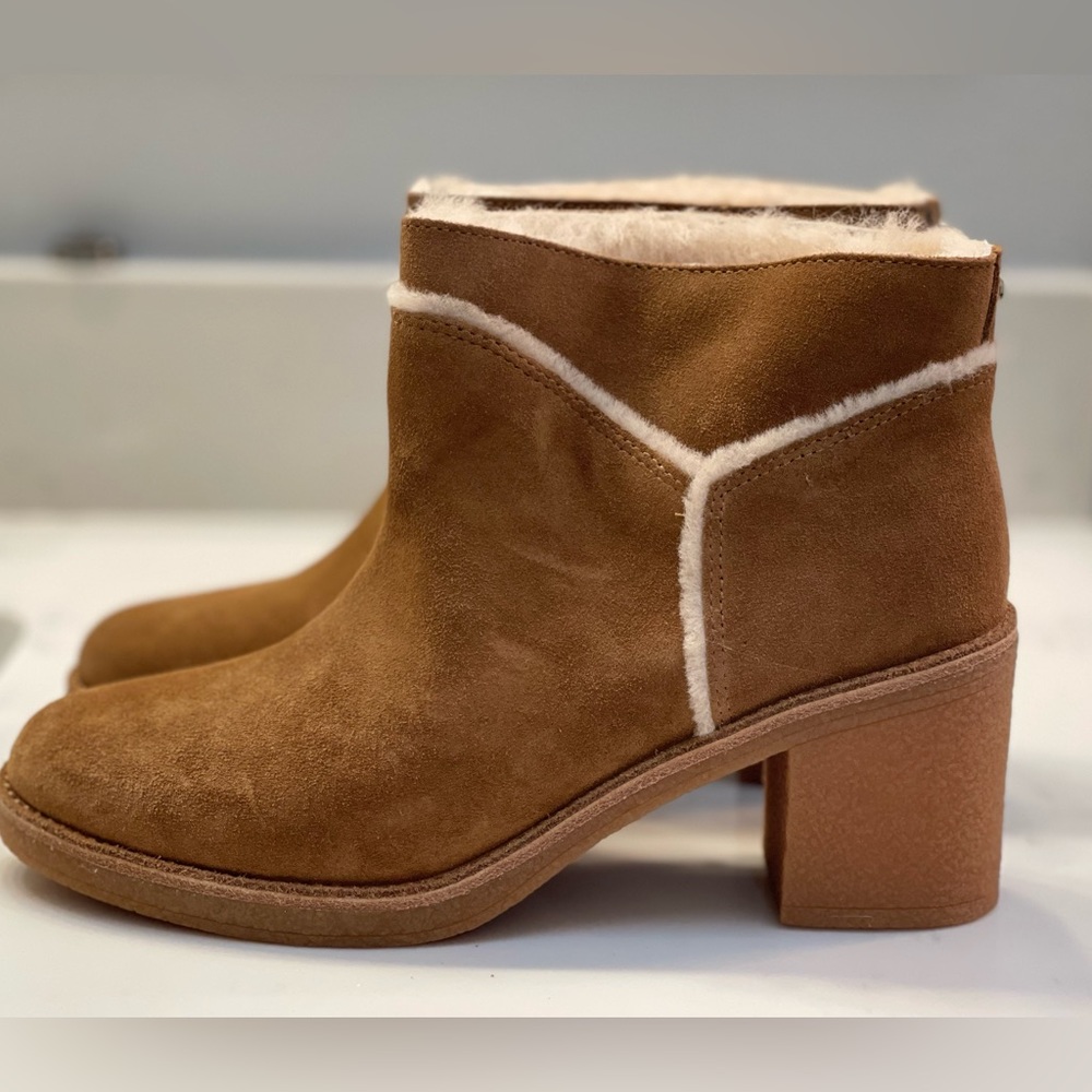 NIB UGG Kaslan Shearling Ankle Boot